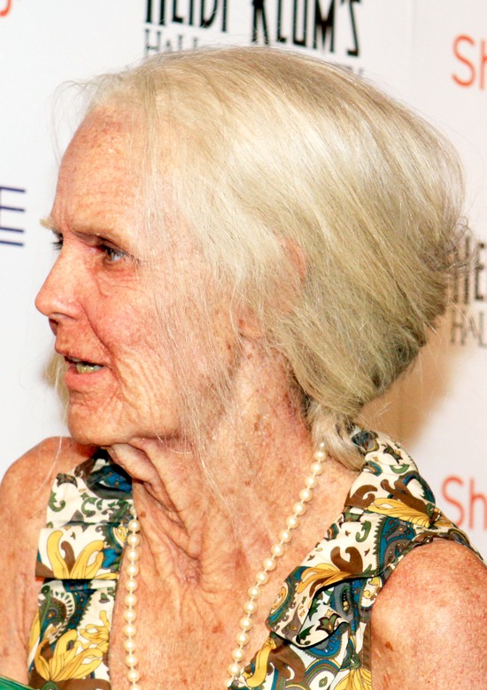 Nie poznacie jej w tym kostiumie! (FOTO)