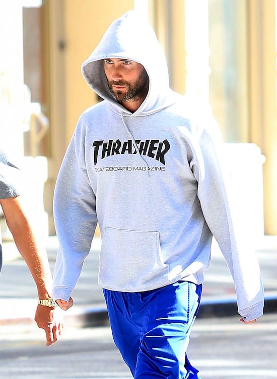 Adam Levine ofiarą obrzydliwej plotki! Miał... pobić żonę i dziecko!