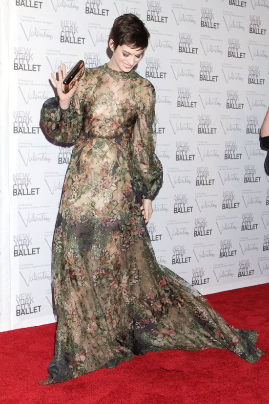 Anne Hathaway na gali New York City Ballet (FOTO) Anne Hathaway na gali New York City Ballet (FOTO)