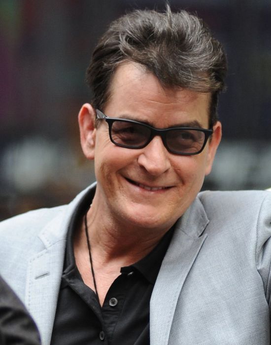 Charlie Sheen obraził Rihannę. I to w programie na żywo! (VIDEO)