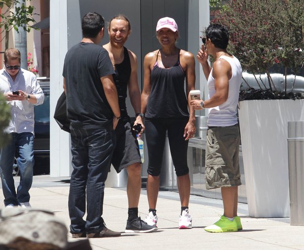 Davis Guetta z żoną (FOTO) Davis Guetta z żoną (FOTO)