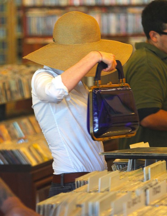 Rozpoznajecie tę gwiazdę? (FOTO) Rozpoznajecie tę gwiazdę? (FOTO)