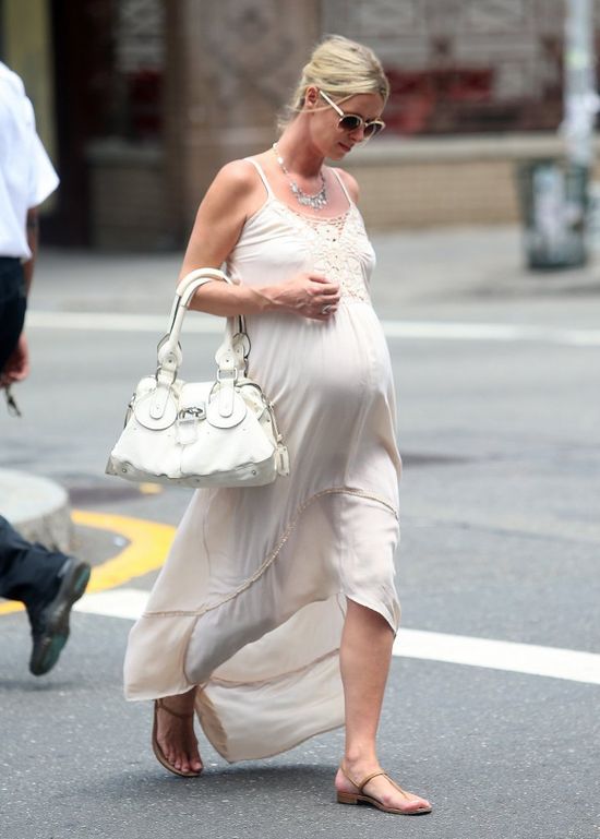 Nicky Hilton urodziła! Wiemy, jak ma na imię dziecko celebrytki! (FOTO)