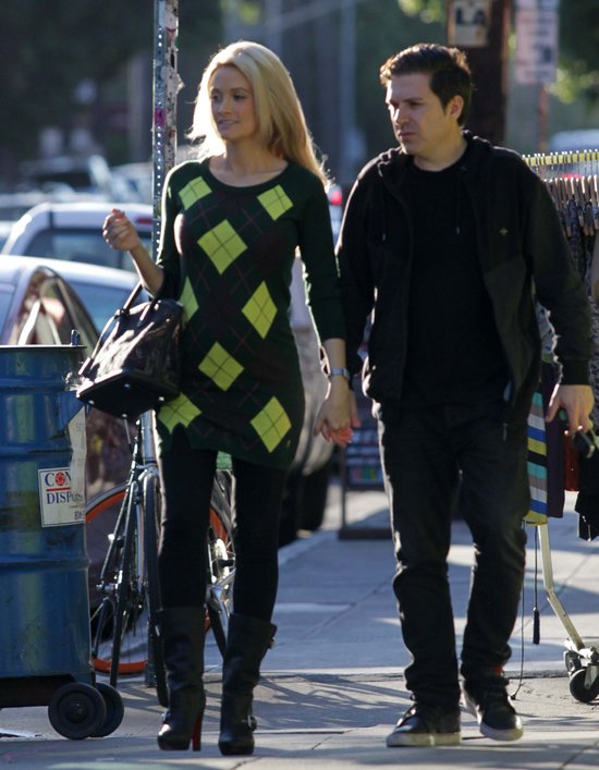 Holly Madison sobotę spędzała na zakupach (FOTO) Holly Madison sobotę spędzała na zakupach (FOTO)