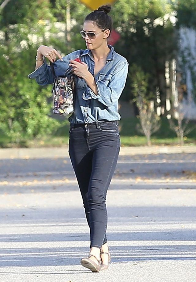  Katie Holmes skończyła eksperymentować z modą? (FOTO)