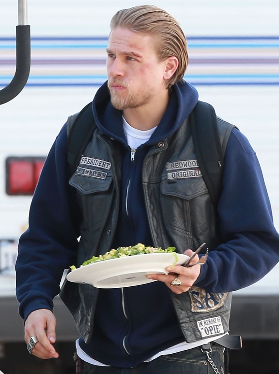 Charlie Hunnam zrezygnował z roli Christiana Greya!