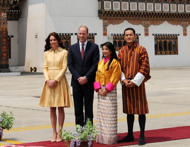 Książe Jerzy powitał prezdyenta Obamę... w szlafroku