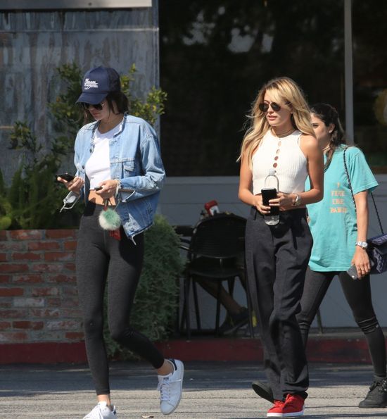 Czy Kendall Jenner i Hailey Baldwin wyglądają pięknie... na co dzień?