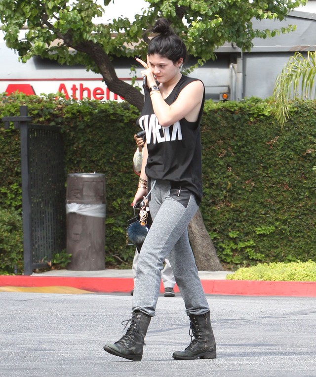 Kylie Jenner wstydzi się pokazać bez makijażu (FOTO)