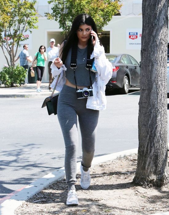Diametralna metamorfoza Kylie Jenner! Fani zauważyli jednak, że...
