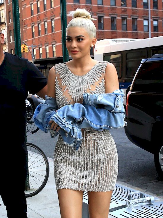 Kylie, Kendall Jenner i Hailey Baldwin utknęły w windzie z... Tygą Kylie, Kendall Jenner i Hailey Baldwin utknęły w windzie z... Tygą