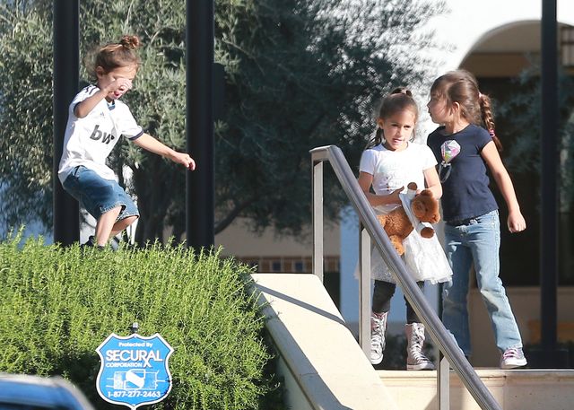 Dzieci Jennifer Lopez są bardziej podobne do ojca (FOTO) Dzieci Jennifer Lopez są bardziej podobne do ojca (FOTO)