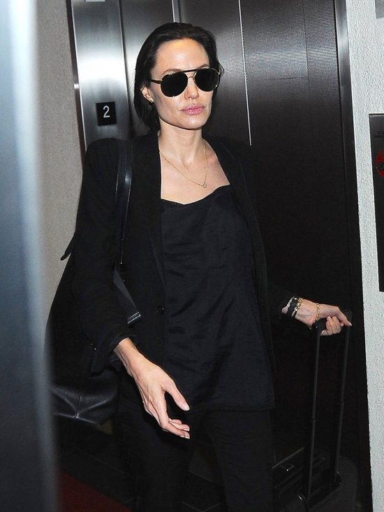 Jolie to nie Victoria Beckham. Strzeże prywatności (FOTO) Jolie to nie Victoria Beckham. Strzeże prywatności (FOTO)