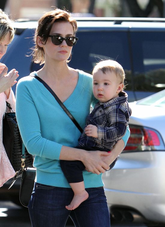 January Jones jest teraz brunetką! (FOTO)