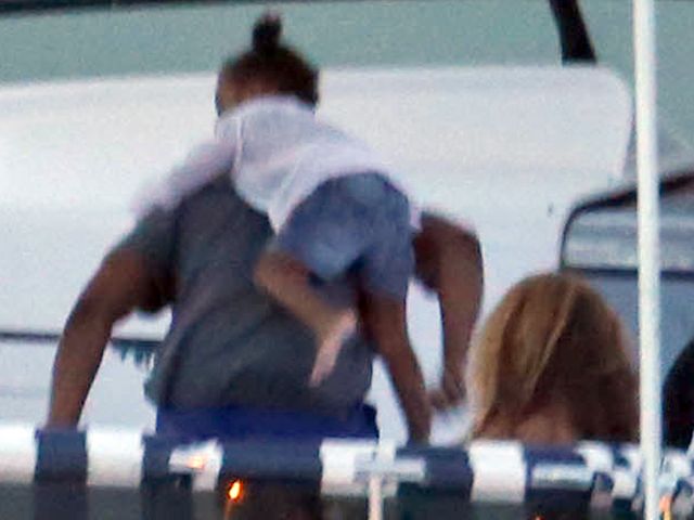 Beyonce z mężem i córeczką na luksusowym jachcie (FOTO)