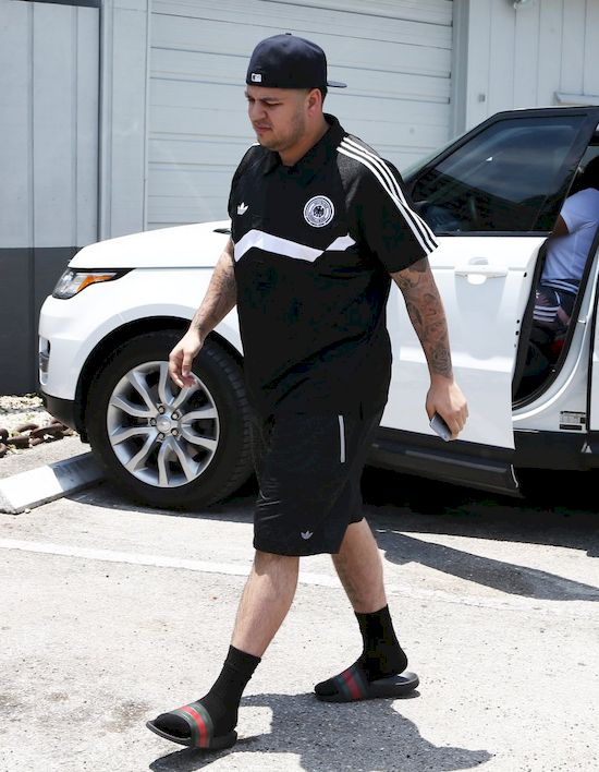 Rob Kardashian dawno nie był tak szczęśliwy! Blac Chynie się to nie spodoba?