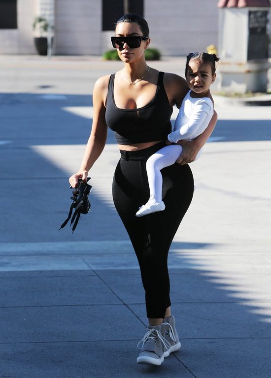 Kim Kardashian znów jest brunetką (FOTO)