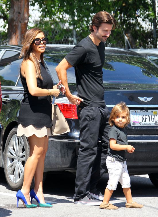 Kourtney Kardashian kupuje Masonowi zabawki (FOTO) Kourtney Kardashian kupuje Masonowi zabawki (FOTO)