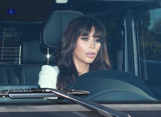 Kim Kardashian i siostry zrobiły cyrk przed sklepem (FOTO)