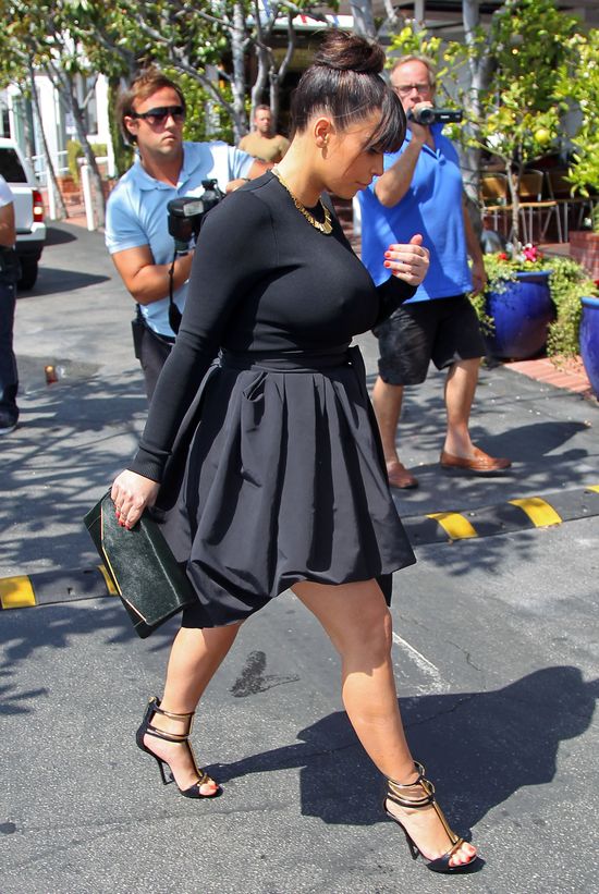 Kim Kardashian bez stanika! (FOTO)