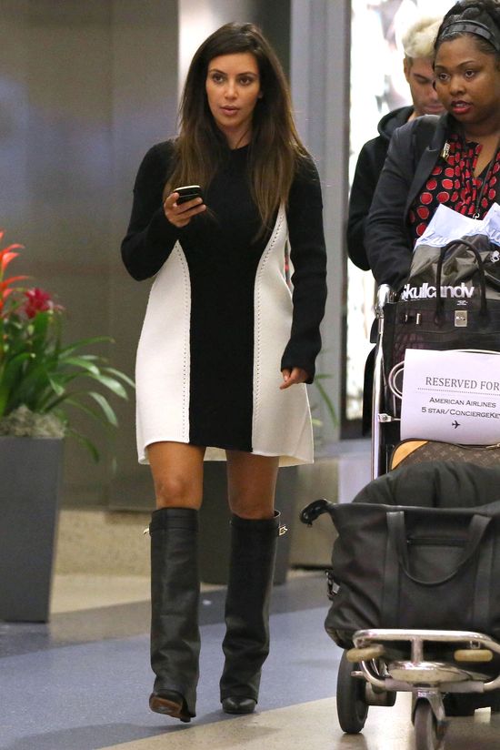 Kim Kardashian jest WIELKA (FOTO) Kim Kardashian jest WIELKA (FOTO)