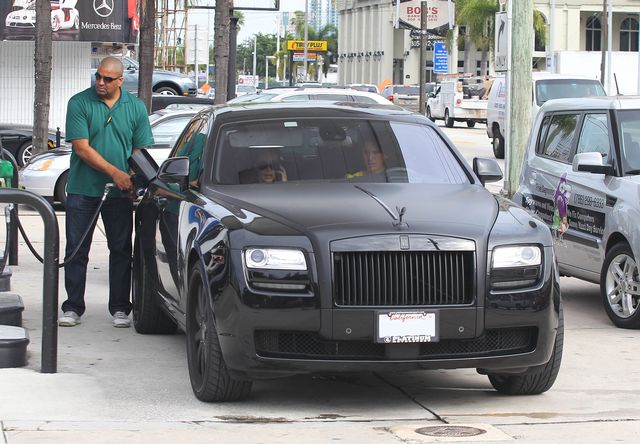 Pupa Kim Kardashian wita nowy dzień (FOTO)