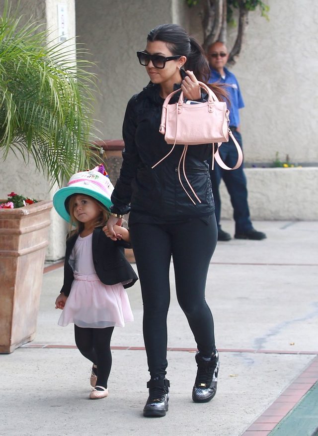 North West i Penelope Disick idą na lekcję baletu DUŻO ZDJĘĆ