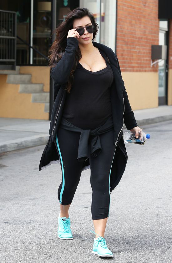 Kim Kardashian wróciła na siłownię (FOTO)