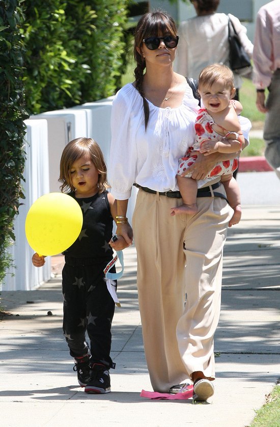 Kourtney Kardashian z dzieciakami (FOTO)