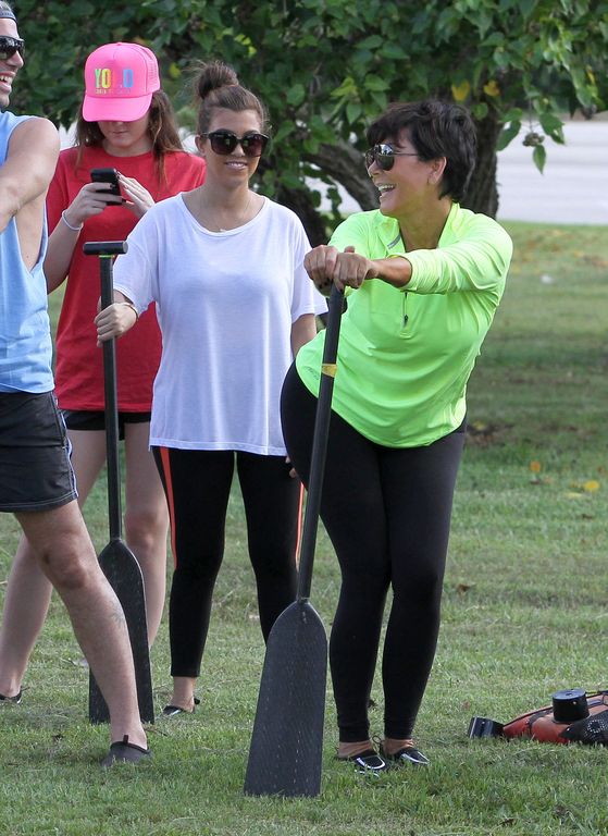 Kardashianowie trenują z wiosłami (FOTO)