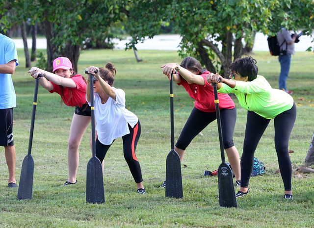 Kardashianowie trenują z wiosłami (FOTO)