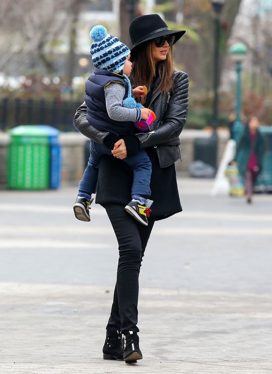 Nawet Miranda Kerr chadza na ustawki (FOTO)