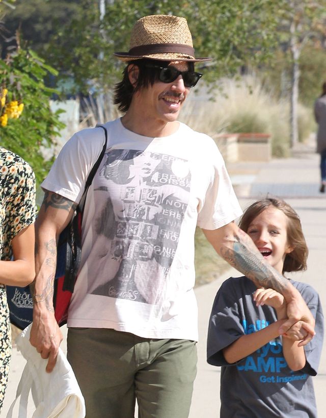 Anthony Kiedis z partnerką i synem (FOTO)
