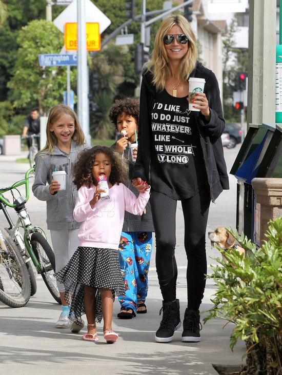 Heidi Klum zabrała dzieciaki na.. kawę (FOTO)