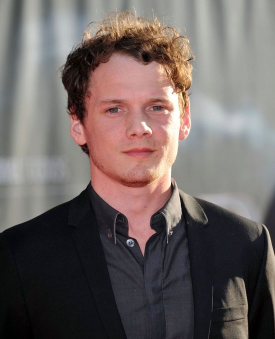 Rodzice Antona Yelchina, który zginął w wypadku samochowym, biorą się za pozwy! Rodzice Antona Yelchina, który zginął w wypadku samochowym, biorą się za pozwy!