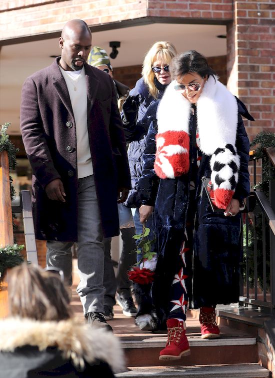 Kris Jenner UPIŁA SIĘ przed dziećmi Kim Kardashian! Kris Jenner UPIŁA SIĘ przed dziećmi Kim Kardashian!