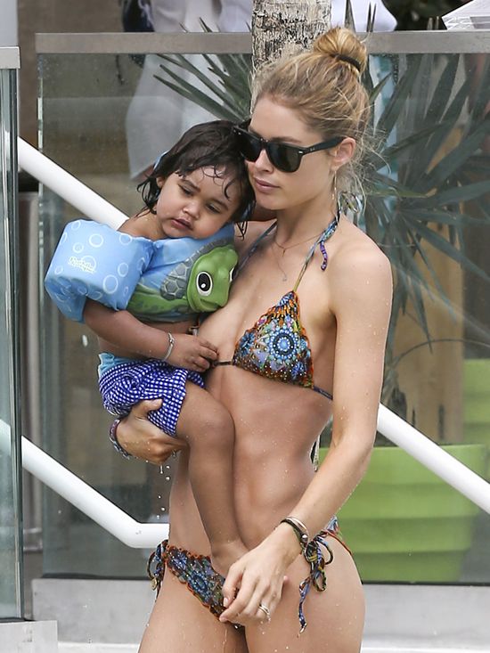 Syn Doutzen Kroes pomaga jej utrzymać formę (FOTO)