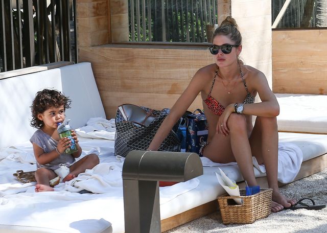 Syn Doutzen Kroes pomaga jej utrzymać formę (FOTO)