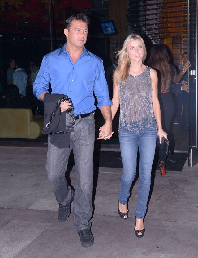 Joanna Krupa - piersi na pełnym widoku (FOTO) Joanna Krupa - piersi na pełnym widoku (FOTO)