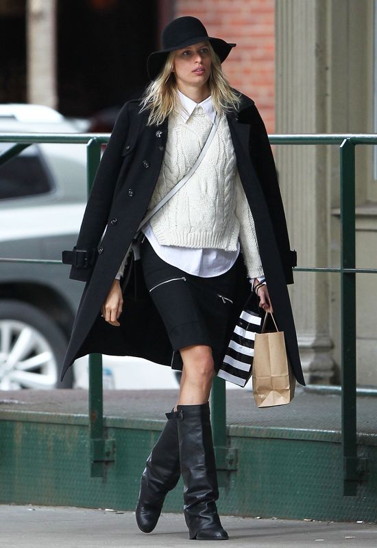 Karolina Kurkova jest modna nie tylko na wybiegu (FOTO)