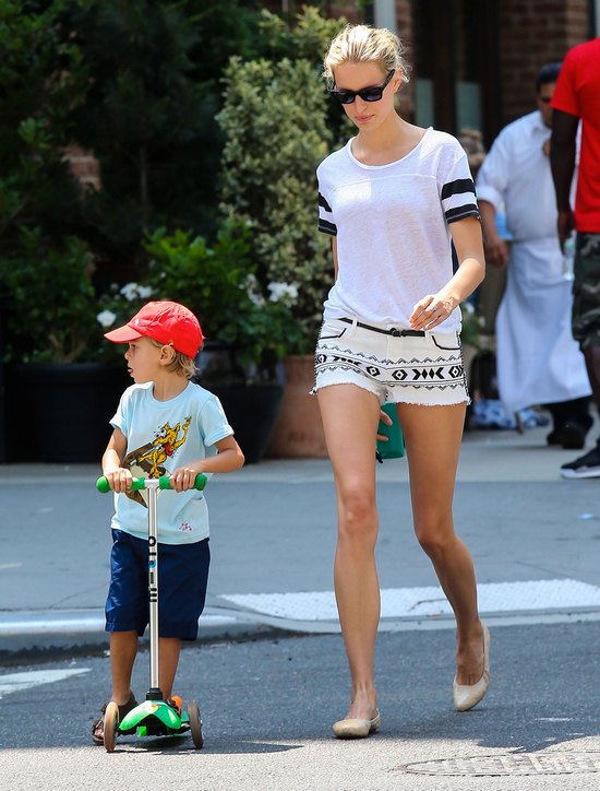 Karolina Kurkova z uroczym synkiem (FOTO)