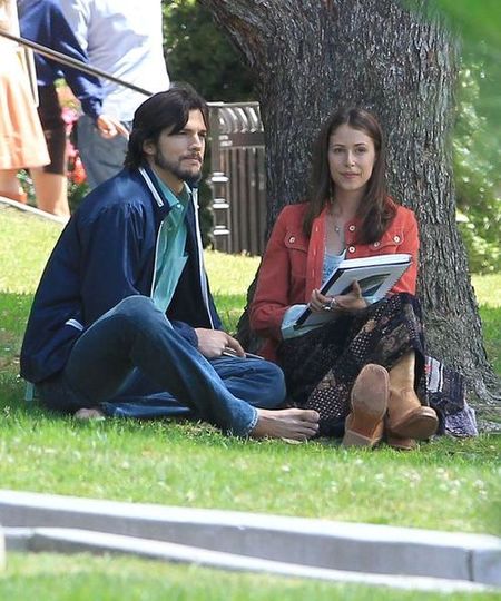 Ashton Kutcher jako Steve Jobs (FOTO)