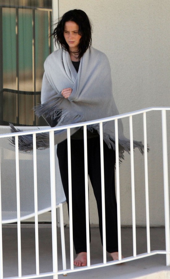 Jennifer Lawrence relaksuje się na Hawajach (FOTO)