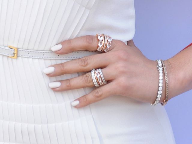 Jennifer Lopez otwiera salon z komórkami (FOTO)