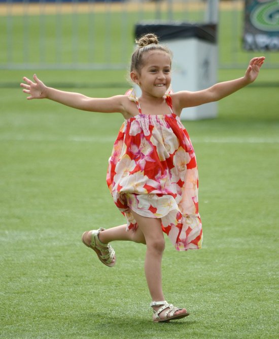 Jennifer Lopez z chłopakiem na boisku (FOTO)