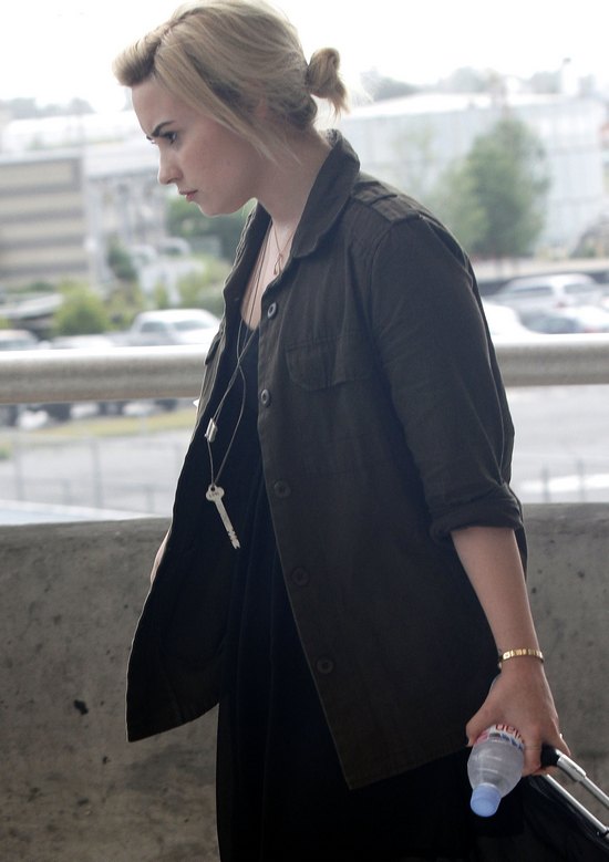 Zdenerwowana Demi Lovato (FOTO)