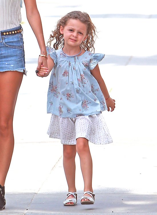 Corka Nicole Richie rośnie jak na drożdżach! (FOTO)