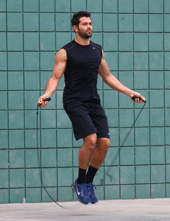 Jesse Metcalfe coraz przystojniejszy (FOTO)