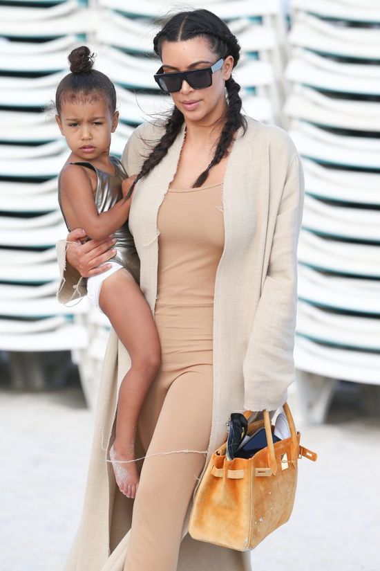 North West to KOPIA Kim Kardashian?! Kris Jenner właśnie to udowodniła! North West to KOPIA Kim Kardashian?! Kris Jenner właśnie to udowodniła!