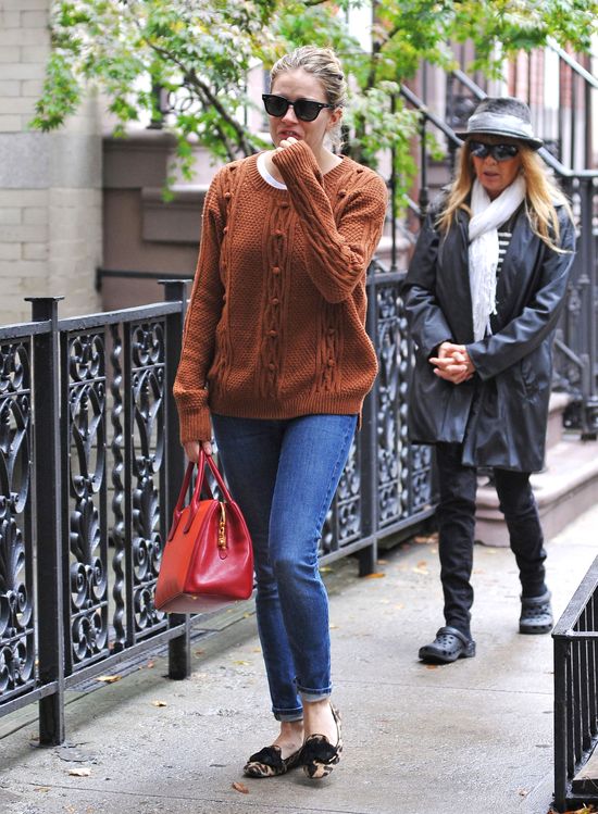 Gdzie ten blask Sienny Miller? (FOTO)